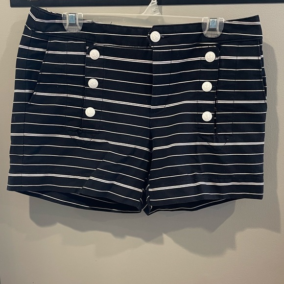 Tommy Hilfiger Shorts - Picture 6 of 6